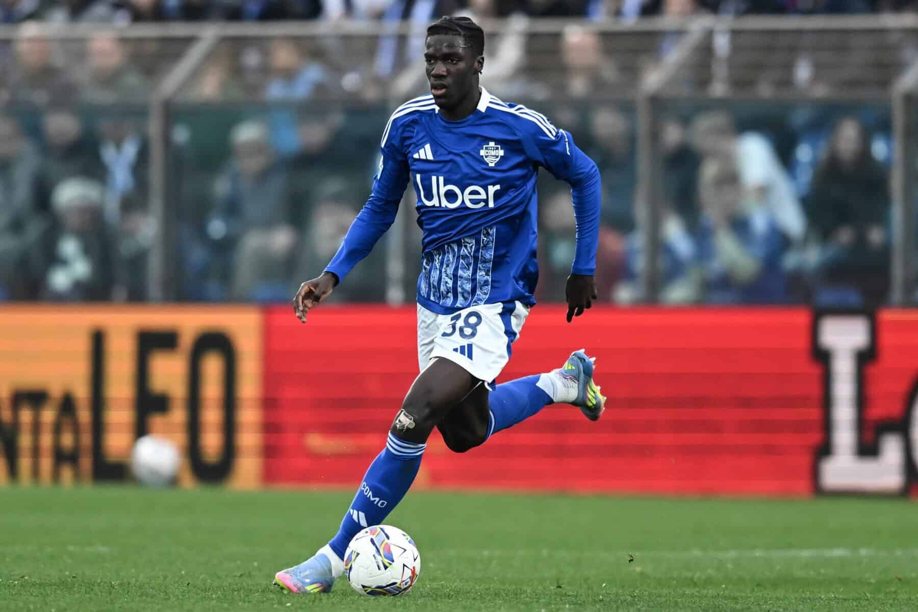 Serie A : Assane Diao (Como) titulaire contre l'AS Roma pour son dernier match avant la CAN - wiwsport Serie A : Assane Diao (Como) titulaire contre l'AS Roma pour son dernier match avant la CAN - wiwsport