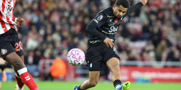 Premier League : Iliman Ndiaye nominé pour le titre du plus beau but du mois de novembre - wiwsport