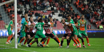 Süper Lig : Samsunspor de Chérif Ndiaye laisse filer la victoire contre Alanyaspor - wiwsport