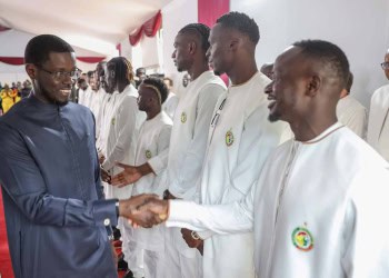 Bassirou Diomaye Faye : « Cette qualification en huitièmes de finale est le fruit d'un travail acharné et d'un esprit d'équipe exemplaire » - wiwsport Bassirou Diomaye Faye : « Cette qualification en huitièmes de finale est le fruit d'un travail acharné et d'un esprit d'équipe exemplaire » - wiwsport