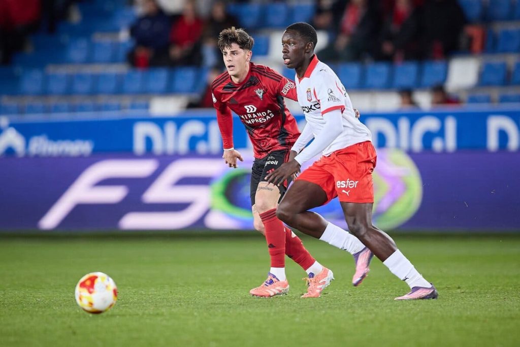 Coupe du Roi : Avec un but d'Amadou Matar Coundoul, le Sporting Gijón élimine Mirandés - wiwsport Coupe du Roi : Avec un but d'Amadou Matar Coundoul, le Sporting Gijón élimine Mirandés - wiwsport
