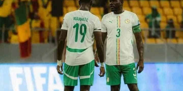 Moussa Niakhaté loue Kalidou Koulibaly : « Jouer à ses côtés est un honneur, il est l'un des meilleurs défenseurs du monde » - wiwsport