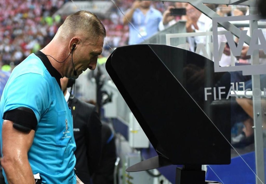 Coupe du monde 2026 : La FIFA songe à instaurer une nouvelle règle par rapport à la VAR - wiwsport Coupe du monde 2026 : La FIFA songe à instaurer une nouvelle règle par rapport à la VAR - wiwsport
