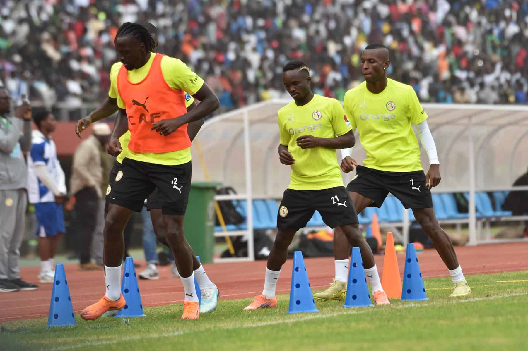 CAN 2025 : Revivez en images l’entraînement des Lions au Stade Léopold-Sédar-Senghor - wiwsport