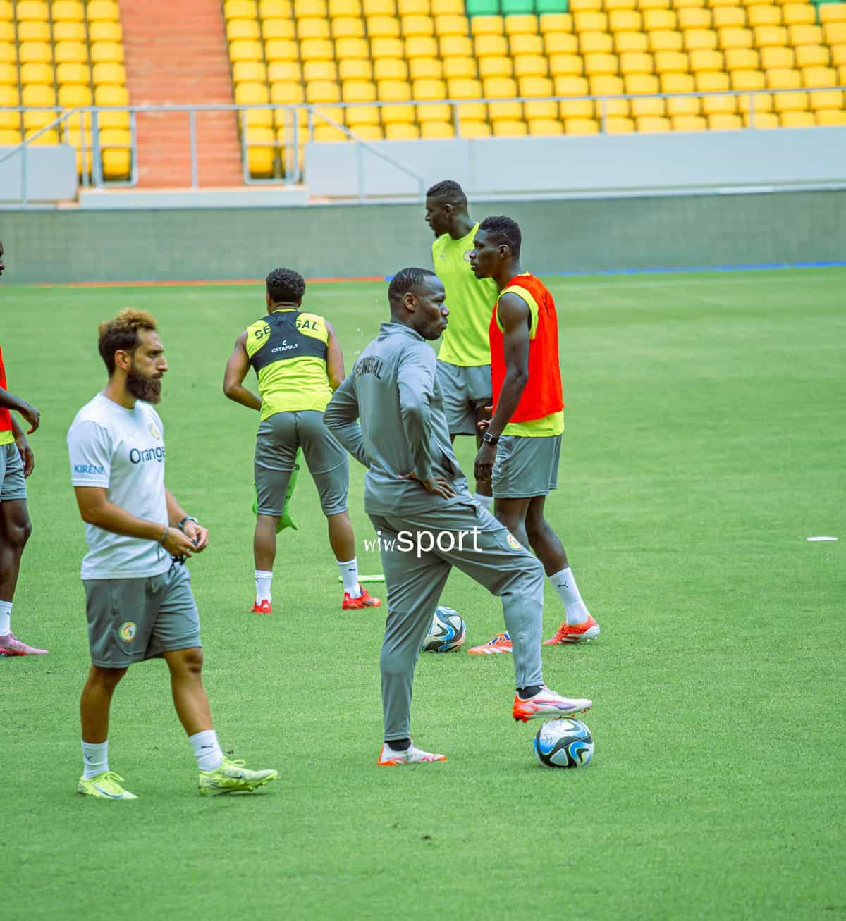 Équipe nationale : la remise du drapeau prévue ce mercredi marque le début du sprint vers la CAN ! - wiwsport Équipe nationale : la remise du drapeau prévue ce mercredi marque le début du sprint vers la CAN ! - wiwsport