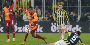 Süper Lig : Sans Ismail Jakobs, Galatasaray rattrapé à la dernière seconde par Fenerbahçe dans le derby d'Istanbul - wiwsport