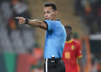 CAN 2025 : L'arbitre mauritanien Abdel Aziz Bouh au sifflet de Sénégal - Botswana - wiwsport