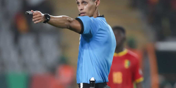 CAN 2025 : L'arbitre mauritanien Abdel Aziz Bouh au sifflet de Sénégal - Botswana - wiwsport