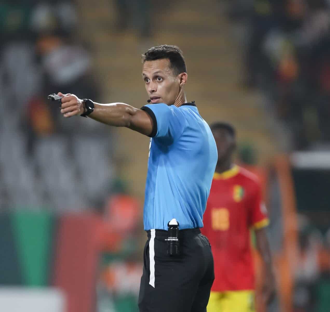 CAN 2025 : L'arbitre mauritanien Abdel Aziz Bouh au sifflet de Sénégal - Botswana - wiwsport