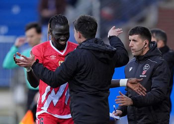 « De la joie et de l'enthousiasme de voir nos joueurs disputer un tournoi international » : L’entraîneur du Rayo Vallecano, Iñigo Pérez, juge la CAN en pleine saison - wiwsport