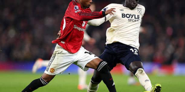 Premier League : West Ham d'El Hadji Malick Diouf arrache le nul contre Manchester United - wiwsport