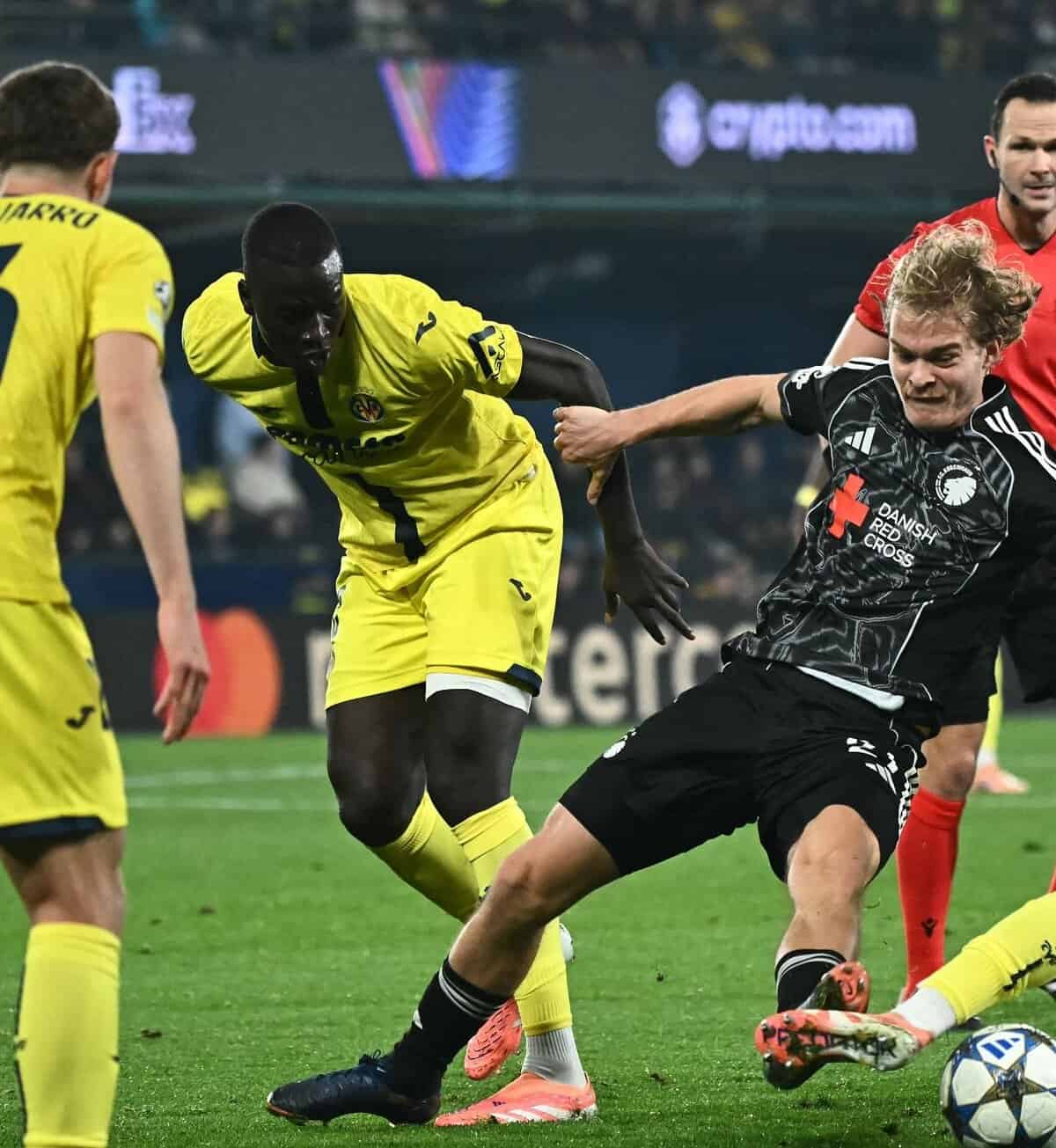 Ligue des Champions : Battu par Copenhague, Villarreal de Pape Gueye presque éliminé - wiwsport Ligue des Champions : Battu par Copenhague, Villarreal de Pape Gueye presque éliminé - wiwsport