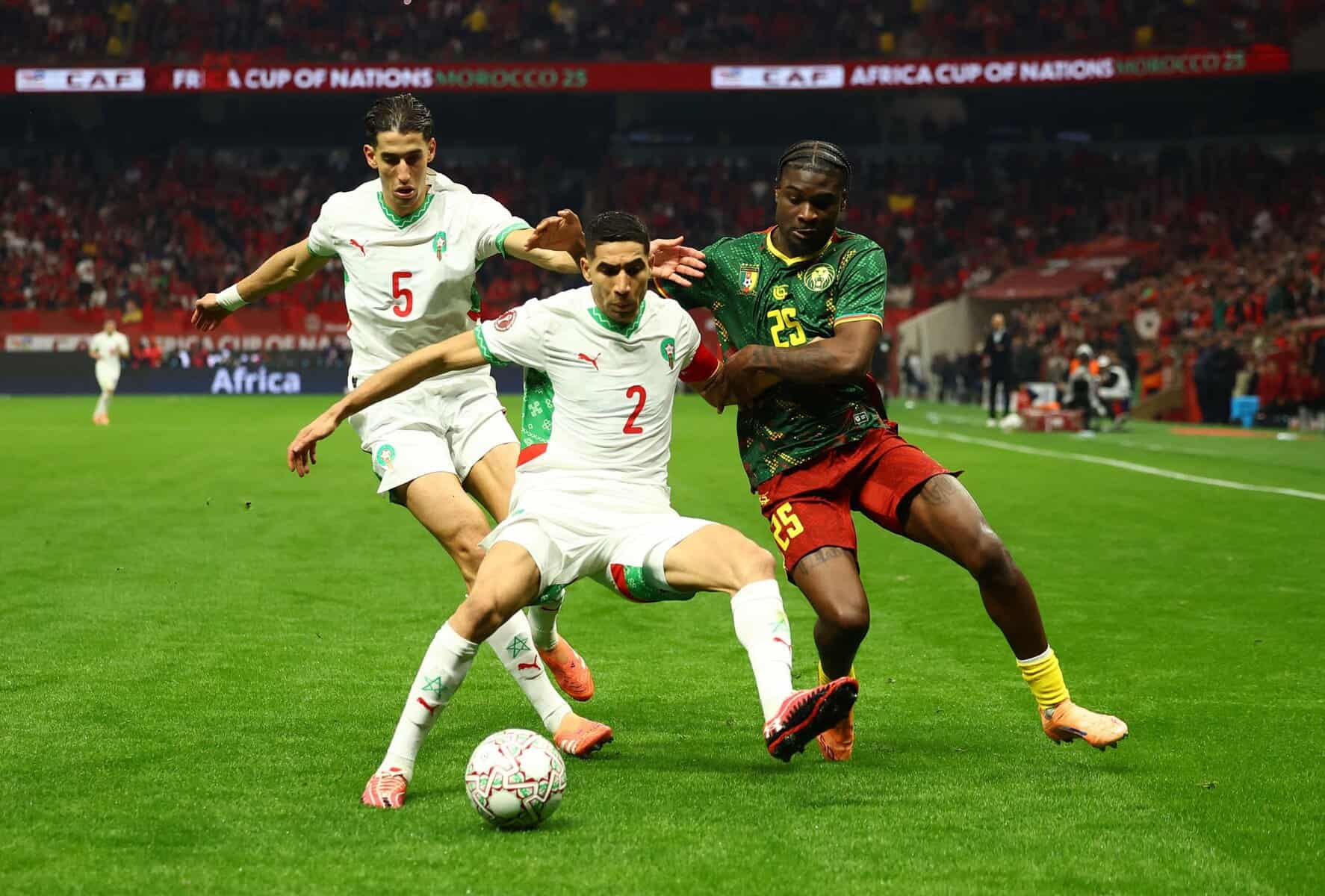 CAN 2025 : Le Cameroun peste sur l'arbitrage après son élimination face au Maroc - wiwsport CAN 2025 : Le Cameroun peste sur l'arbitrage après son élimination face au Maroc - wiwsport