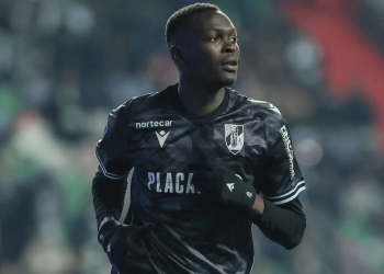 Foot : Alioune Ndoye envoie le Vitoria Guimarães en finale de la Coupe de la Ligue du Portugal avec un doublé contre le Sporting - wiwsport