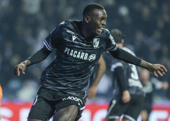 Portugal : Après son doublé en demi-finale, Alioune Ndoye offre au Vitoria Guimarães sa première Coupe de la Ligue avec un nouveau but contre Braga - wiwsport