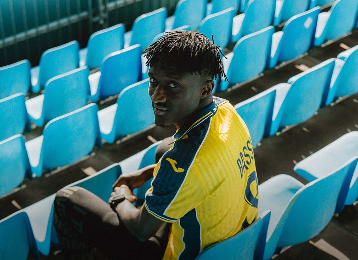 Mercato : Souleymane Basse quitte enfin Valenciennes et signe à Pau