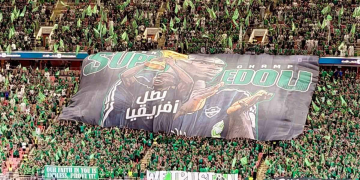 Saudi Pro League : Le magnifique tifo des supporters d'Al-Ahli pour honorer le champion d'Afrique Edouard Mendy - wiwsport