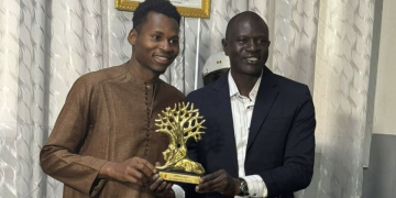 Sacrés champions d’Afrique, Habib Diallo et Pape Matar Sarr recevront la “médaille de la Ville de Thiès” - wiwsport