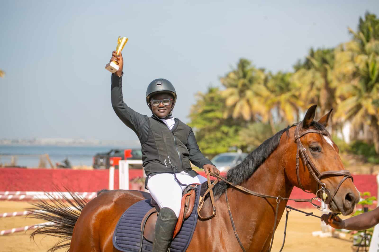 Équitation - CSO Écuries Hann Marinas (Nationale 2) : Eden Kazoun fait sensation et s'impose avec brio au Grand Prix - wiwsport Équitation - CSO Écuries Hann Marinas (Nationale 2) : Eden Kazoun fait sensation et s'impose avec brio au Grand Prix - wiwsport
