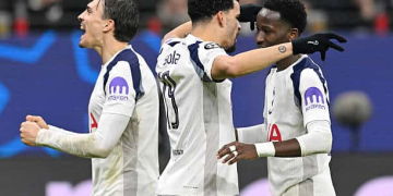 28 January 2026, Hesse, Frankfurt/Main: Soccer: Champions League, Eintracht Frankfurt - Tottenham Hotspur, Preliminary Round, Matchday 8, Deutsche Bank Park. Dominic Solanke (M, Tottenham Hotspur) celebrates his goal for 0:2 with Pape Matar Sarr (r, Tottenham Hotspur) and João Palhinha (Tottenham Hotspur). Photo: Uwe Anspach/dpa (Photo by Uwe Anspach/picture alliance via Getty Images)