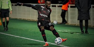 Mercato : Souleymane Basse en route vers Pau, la fin d’un feuilleton à Valenciennes - wiwsport