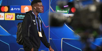 PRAGUE, CZECH REPUBLIC - JANUARY 21: Youssoupha Mbodji of SK Slavia Praha arrives at the stadium prior to the UEFA Champions League 2025/26 League Phase MD7 match between SK Slavia Praha and FC Barcelona at Eden Arena on January 21, 2026 in Prague, Czech Republic. (Photo by Thomas Eisenhuth - UEFA/UEFA via Getty Images)