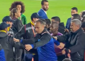 CAN 2025 : Issa Sy et ses assistants escortés à la fin du match Algérie - Nigeria - wiwsport