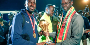 CAN 2025 : Bassirou Diomaye Faye tout heureux d’accueillir les champions d’Afrique. : "Ils ont remporté la CAN en étant héroïques, en produisant de beaux jeux et en faisant preuve d’un fair-play exemplaire" - wiwsport