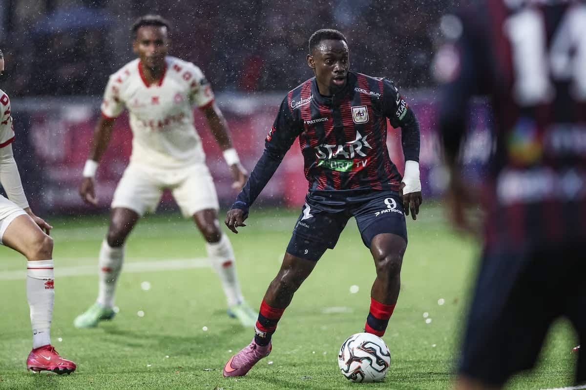 Mercato : Oumar Diouf quitte le RFC Liège et rejoint Saint-Trond pour un transfert record - wiwsport Mercato : Oumar Diouf quitte le RFC Liège et rejoint Saint-Trond pour un transfert record - wiwsport