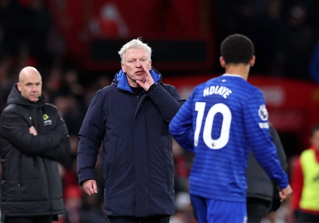 CAN 2025 : David Moyes soutient Iliman Ndiaye et Gana Gueye pour la finale : « Ils sauront que nous les regardons » - wiwsport CAN 2025 : David Moyes soutient Iliman Ndiaye et Gana Gueye pour la finale : « Ils sauront que nous les regardons » - wiwsport