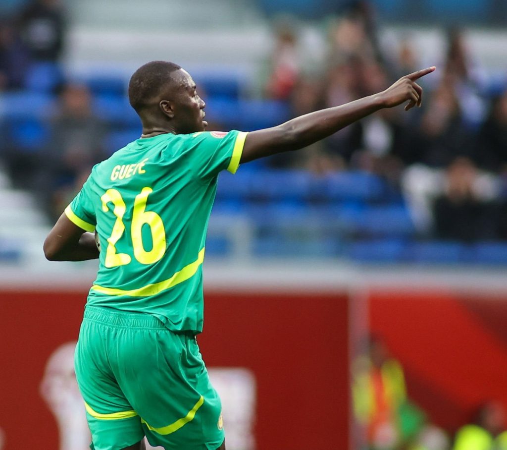 Équipe Nationale : Pape Gueye, une dimension de futur patron des Lions - wiwsport Équipe Nationale : Pape Gueye, une dimension de futur patron des Lions - wiwsport