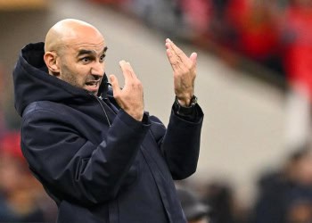 CAN 2025 : Walid Regragui (Maroc) choisi « meilleur entraîneur » de la compétition par la CAF - wiwsport