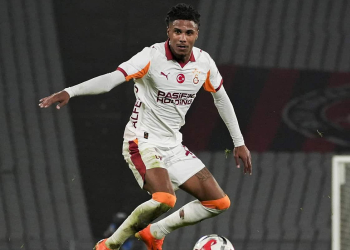 Ligue des Champions : Ismail Jakobs titulaire avec Galatasaray contre Manchester City - wiwsport