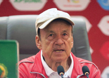 Gernot Rohr : "Tout a été fait pour permettre aux grands pays de se qualifier (...) La CAF avantage trop les grandes nations" - wiwsport
