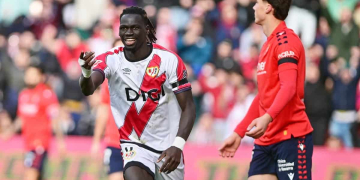 Rayo Vallecano : « Un joueur respecté par tous ses coéquipiers », L’entraîneur Iñigo Pérez salue le professionnalisme de Pathé Ciss - wiwsport