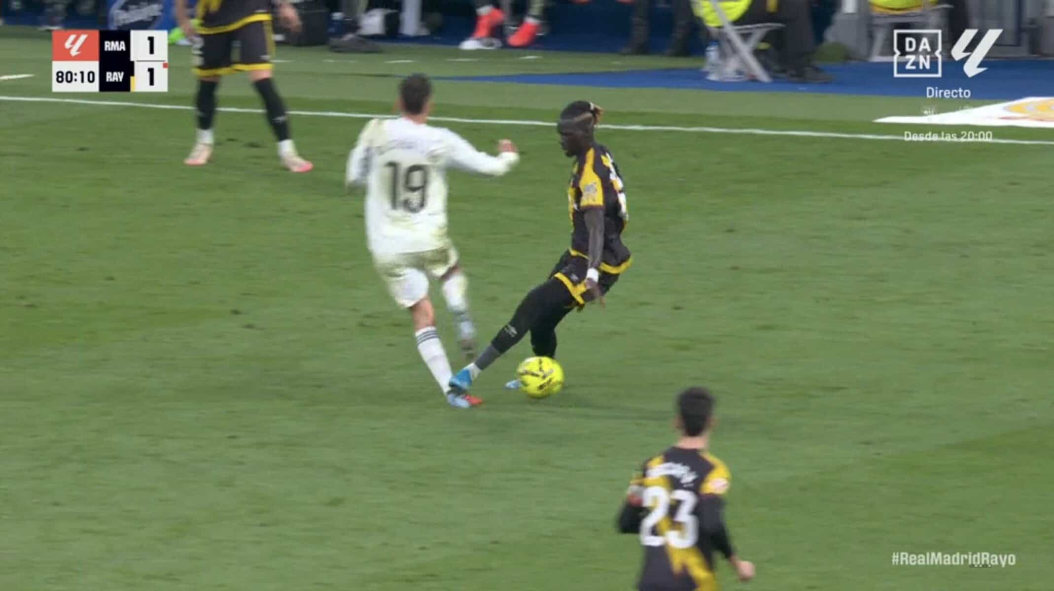 LaLiga : Pathe Ciss (Rayo Vallecano) voit rouge contre le Real Madrid - wiwsport