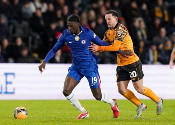 Chelsea : Les débuts bluffants de Mamadou Sarr comme titulaire - wiwsport