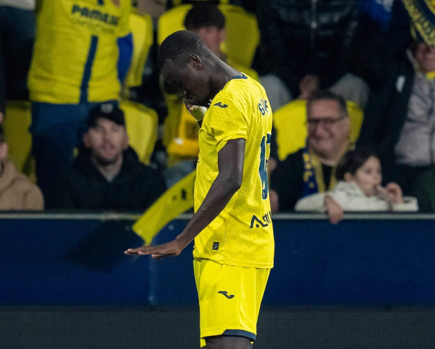 LaLiga : Villarreal enchaîne contre Valence grâce à un but de Pape Gueye, sorti sur blessure - wiwsport LaLiga : Villarreal enchaîne contre Valence grâce à un but de Pape Gueye, sorti sur blessure - wiwsport