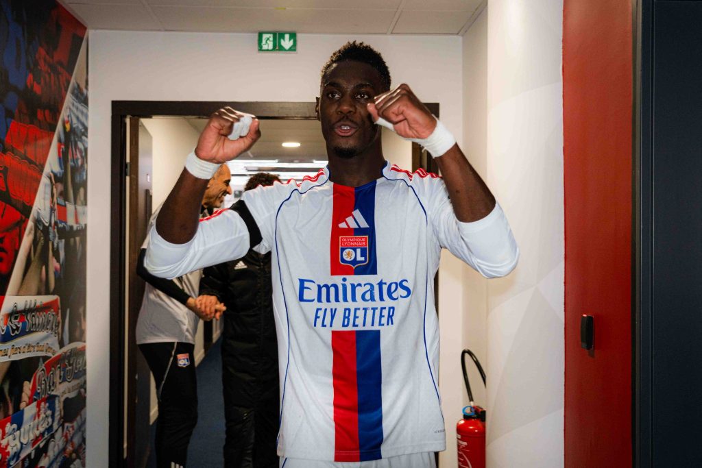 Moussa Niakhaté : « C’est exceptionnel, dix matchs sans défaite auraient été très bien mais là dix victoires de suite c’est super » - wiwsport Moussa Niakhaté : « C’est exceptionnel, dix matchs sans défaite auraient été très bien mais là dix victoires de suite c’est super » - wiwsport