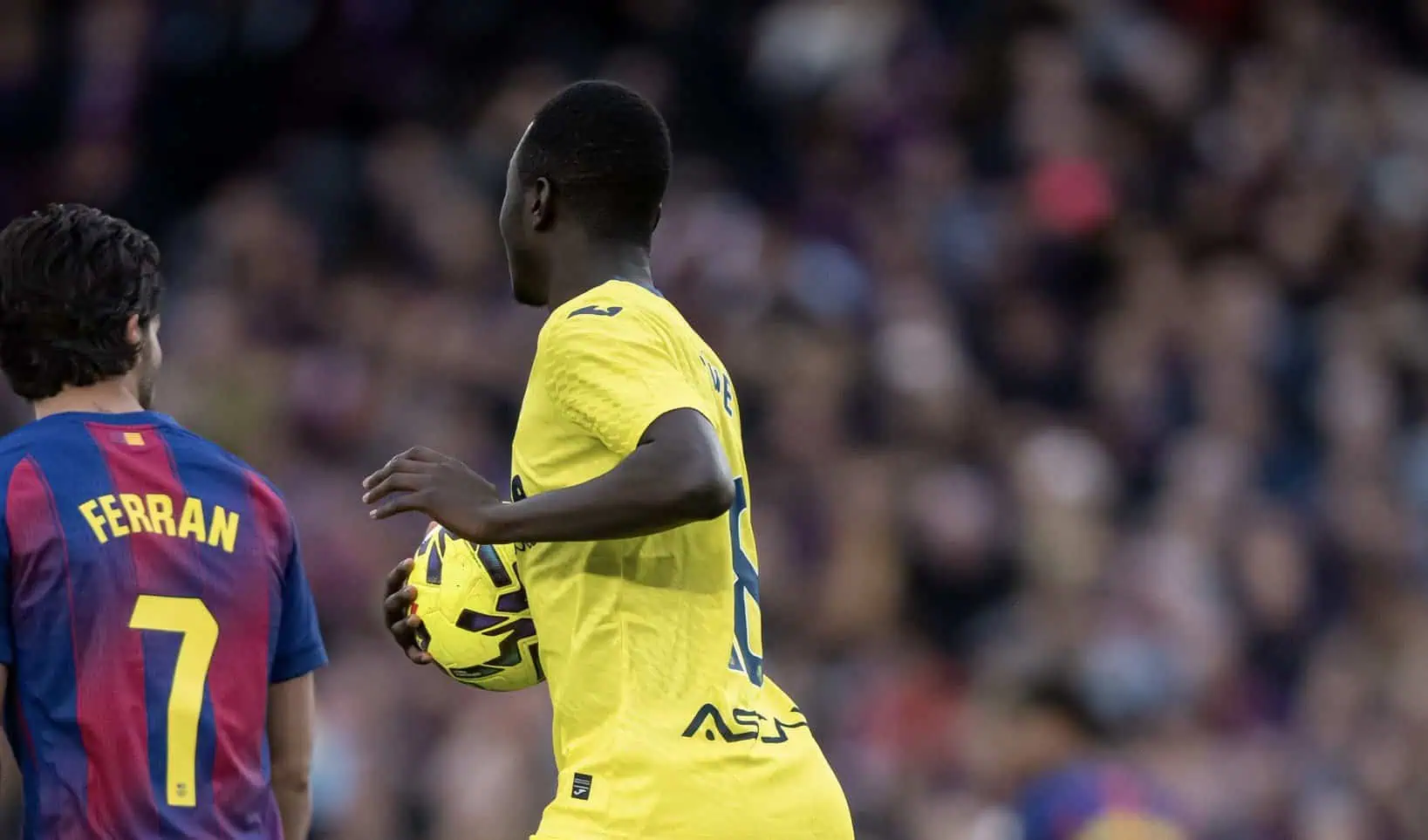 LaLiga : (vidéo) Pape Gueye marque face au FC Barcelone ! - wiwsport