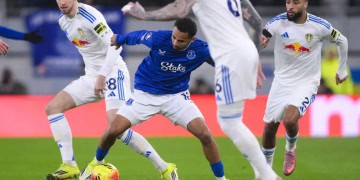 Everton : Iliman Ndiaye évoque l’intérêt d'autres clubs comme l'Inter Milan et Manchester United - wiwsport