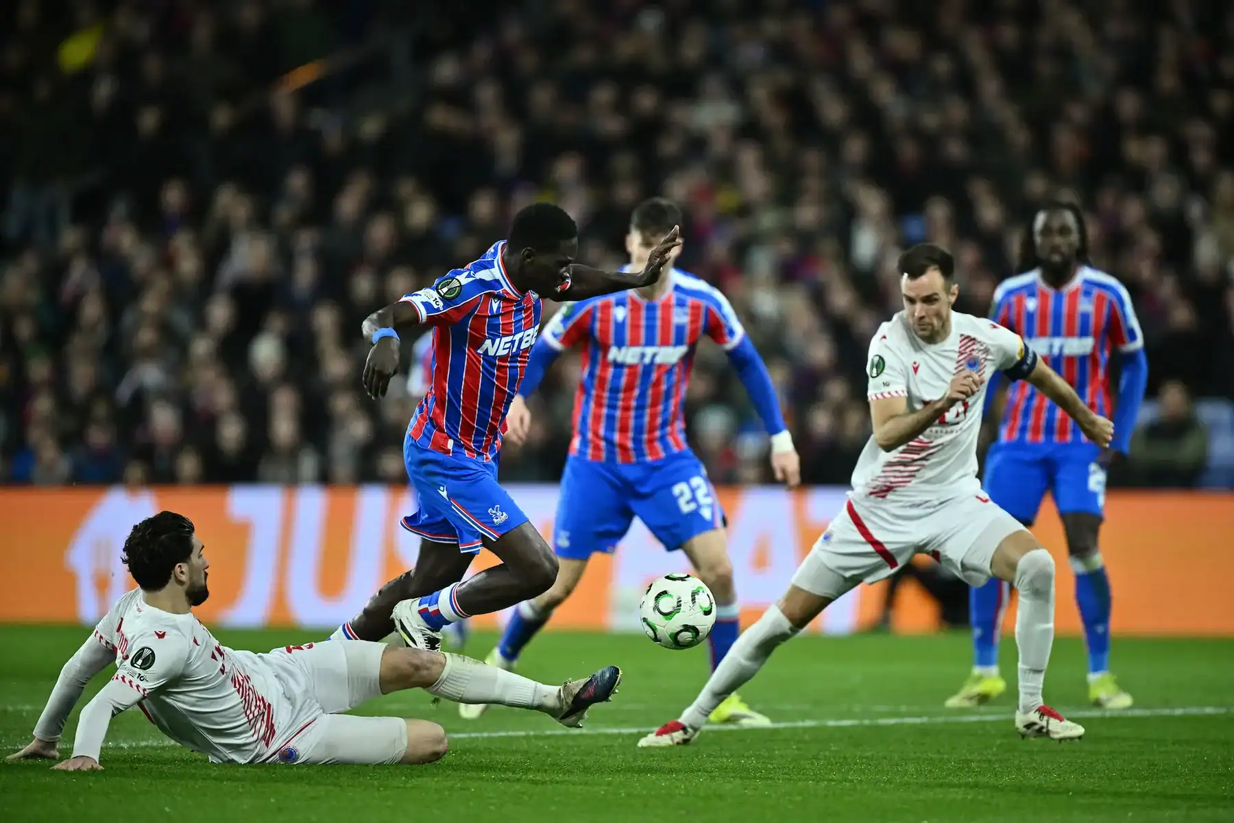 Ligue Conférence : Crystal Palace vient à bout du Zrinjski Mostar et rejoint les huitièmes de finale - wiwsport