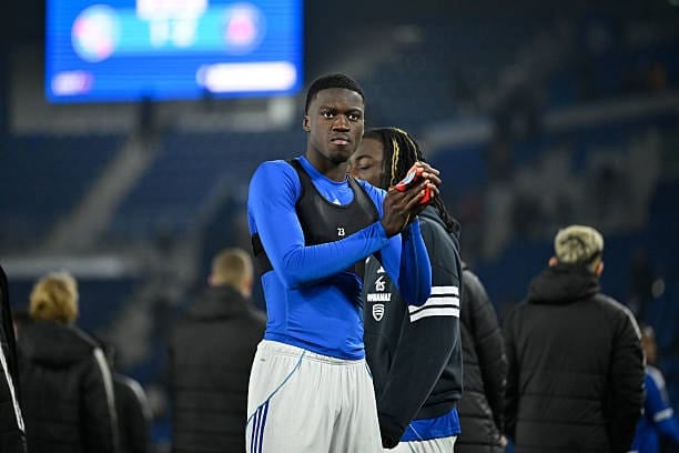 Strasbourg : « S’il part, nous nous adapterons », L’entraîneur Gary O’Neil évoque un potentiel retour de Mamadou Sarr à Chelsea