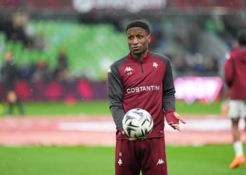 FC Metz : Bouna Sarr prêt à rejouer ? Benoît Tavenot s'explique sur la situation du Sénégalais - wiwsport