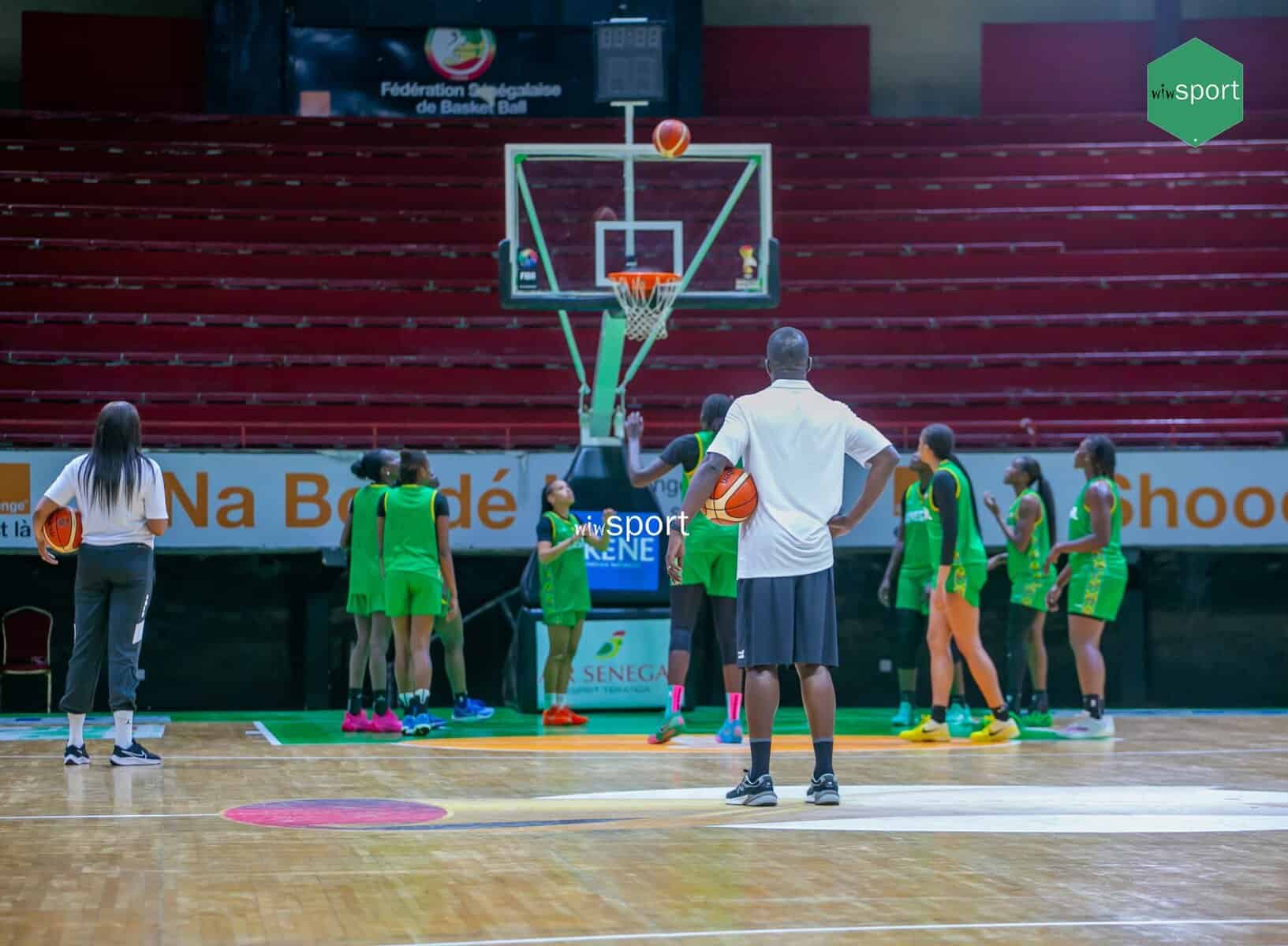 Tout en images : Découvrez le premier entraînement des Lionnes en préparation du Tournoi Qualificatif de la Coupe du monde féminine - wiwsport