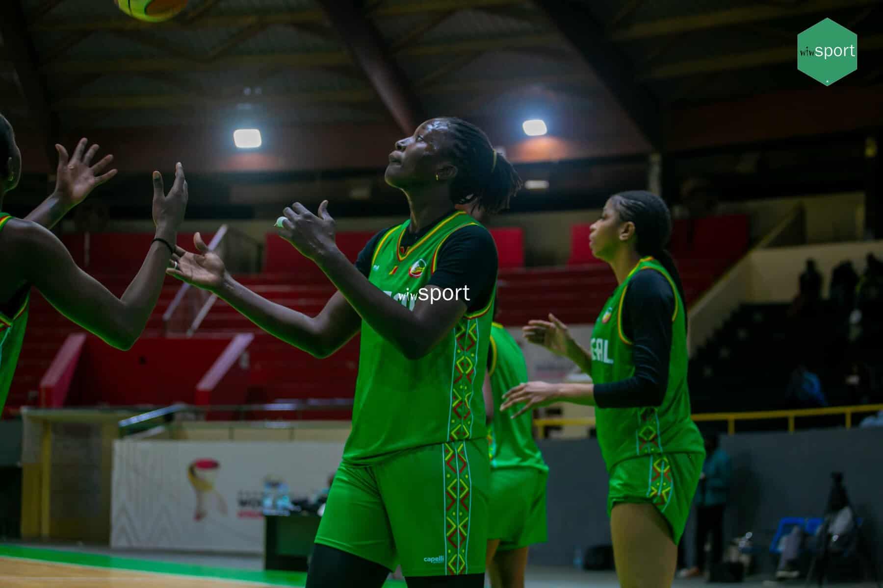 Tout en images : Découvrez le premier entraînement des Lionnes en préparation du Tournoi Qualificatif de la Coupe du monde féminine - wiwsport