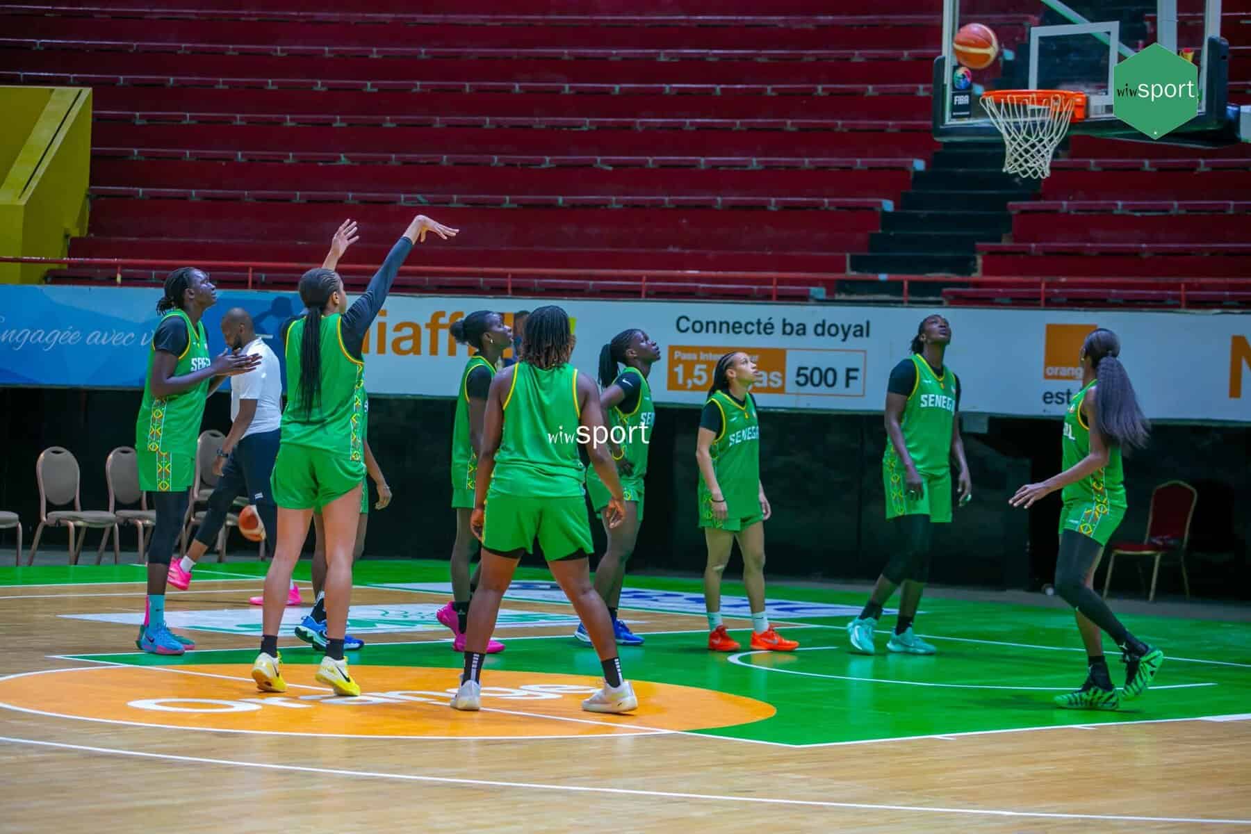 Tout en images : Découvrez le premier entraînement des Lionnes en préparation du Tournoi Qualificatif de la Coupe du monde féminine - wiwsport