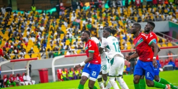 Sénégal vs Gambie : La Gambie profite d’une erreur de Yehvann Diouf et relance le match (2-1) - wiwsport
