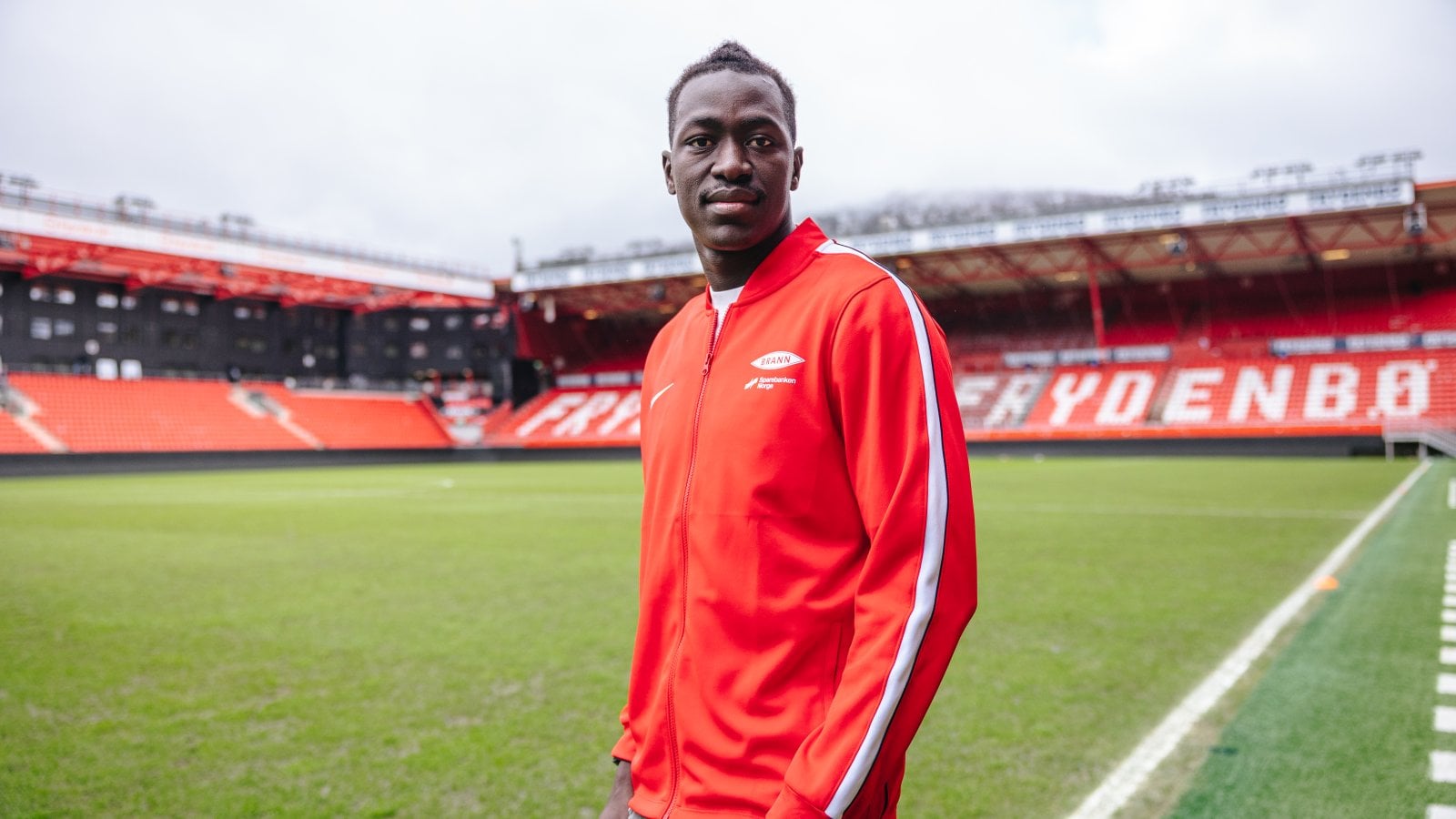 Mercato : Cheikh Mbacké Diop quitte le Lokomotiva Zagreb et signe à Brann pour un montant record - wiwsport Crédit image : SK Brann @ Web