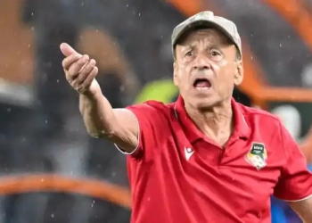 CAN 2025 : Gernot Rohr dénonce une décision « inhumaine » de retirer le titre au Sénégal - wiwsport CAN 2025 : Gernot Rohr dénonce une décision « inhumaine » de retirer le titre au Sénégal - wiwsport
